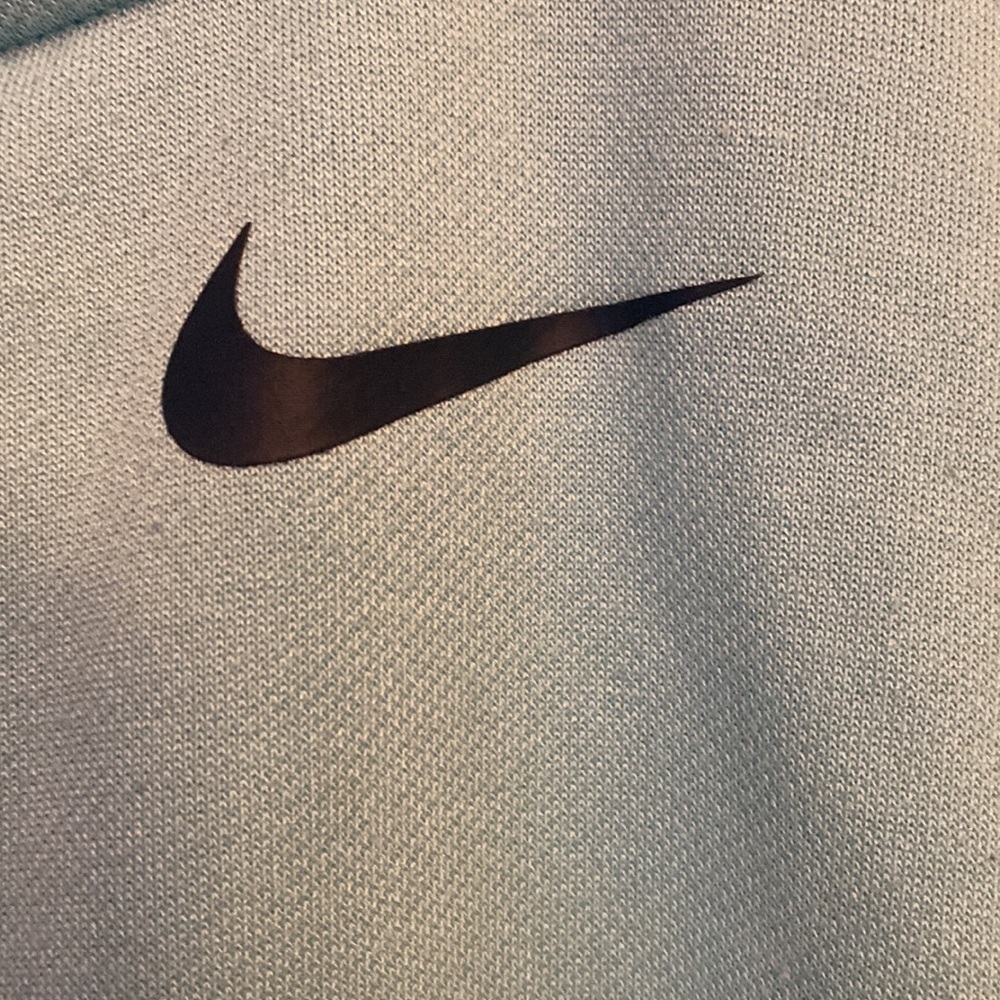 Nike Dri-Fit Cropped Hooded Sweatshirt - Picture 6 of 9